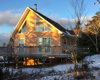 Comfortable Beach Villa By The Sea, 6.5 Hours Direct Flight From Frankfurt - Basin Road - Bâtiment