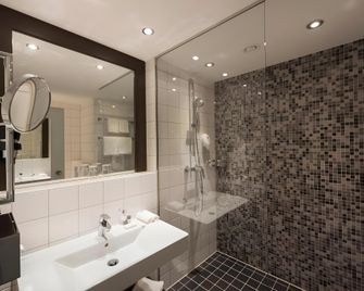 Mercure Hotel Düsseldorf Sued - Düsseldorf - Badrum
