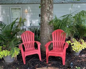 Pickwick Lake Vacation Rental - Counce - Patio