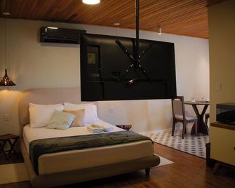 Celeste Suites, in Vale dos Vinhedos with Bathtub and Colonial Breakfast - Bento Goncalves - Chambre