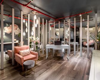The Hyde All Suite Hotel - קייפ טאון