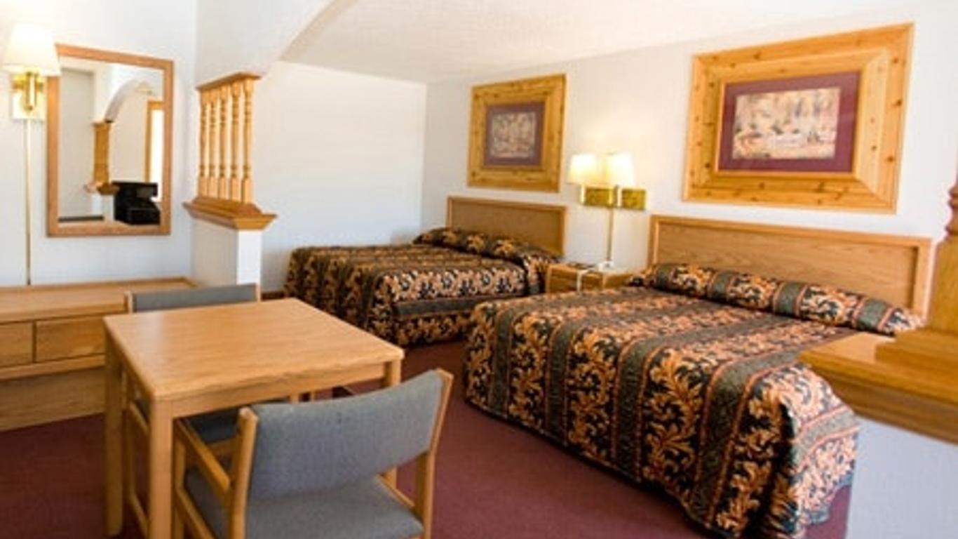 North Country Inn and Suites