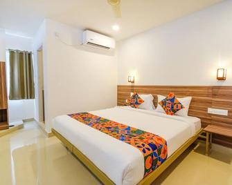 Fabhotel Wr Grand I - Nr Apollo Hospitals, Secunderabad - Secunderabad - Ložnice