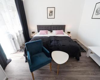 Villa Gradski Vrt - Osijek - Bedroom
