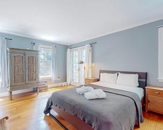 Fernbank Hideaway - West Tisbury - Schlafzimmer