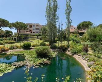 2 Roms Leilighet I El Manantial, Elviria - Elviria