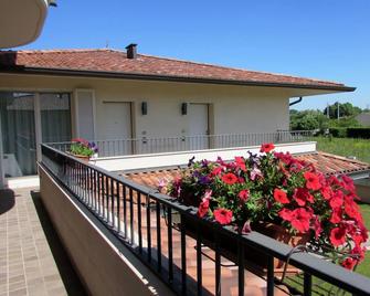 Hotel Dante Residence - מנטואה - מרפסת