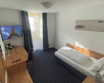 Krystall Hotel - Filderstadt - Спальня