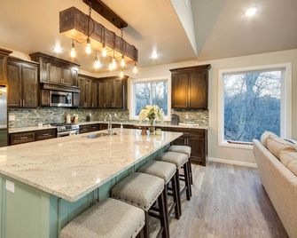 Waterfront Grand Lake Family House With - Afton - Kitchen