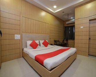 OYO 42639 Hotel Vidyadeep Regency - Wardha - Bedroom