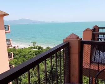 Jurerê Beach Village - Studio Lateral Luxo - Florianópolis - Varanda