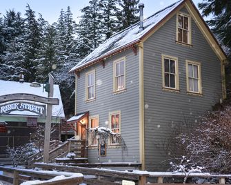Inn At Creek Street - Ketchikan - Building