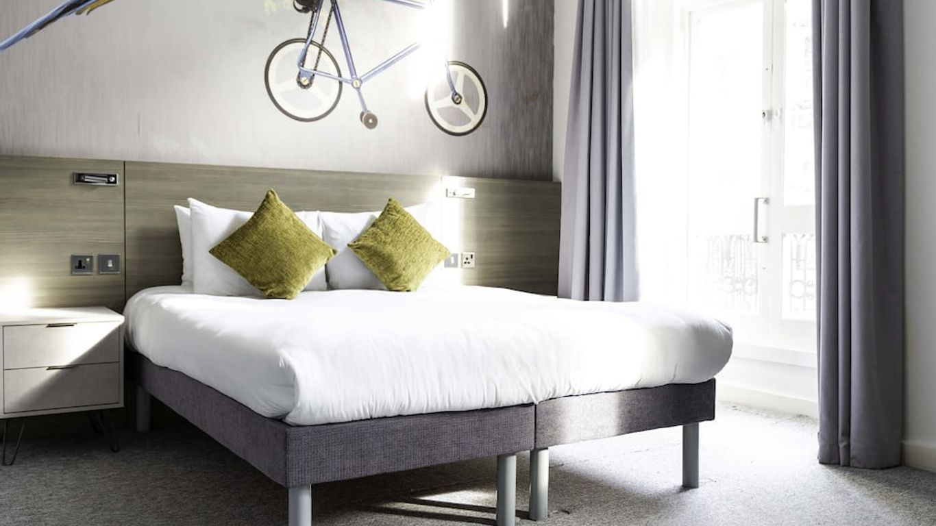 Heeton Concept Hotel - Kensington London