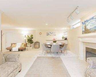 ️Comfy Home in Heart of Vancouver--Easy Access to Everything️ - Vancouver