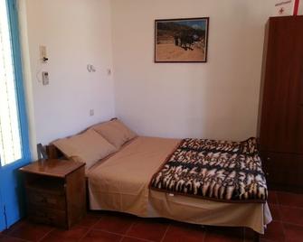 Vintage House-Vori-Rent Rooms - Vori - Κρεβατοκάμαρα