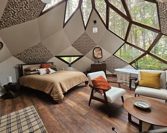 Zome Away From Home - Ultimate Off Grid Relaxation - Molalla
