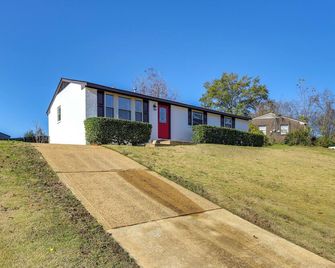 11 Mi to Maxwell Afb - Updated Family Home - Prattville - Building