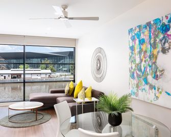 Waterfront Melbourne Apartments - Melbourne - Salon