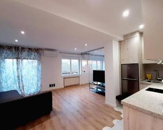 Apartamentos Celestina by gaiarooms - Salamanca - Sala de estar