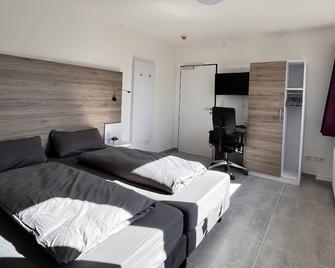 Mk Hostel Oyten - Bremen - Bedroom
