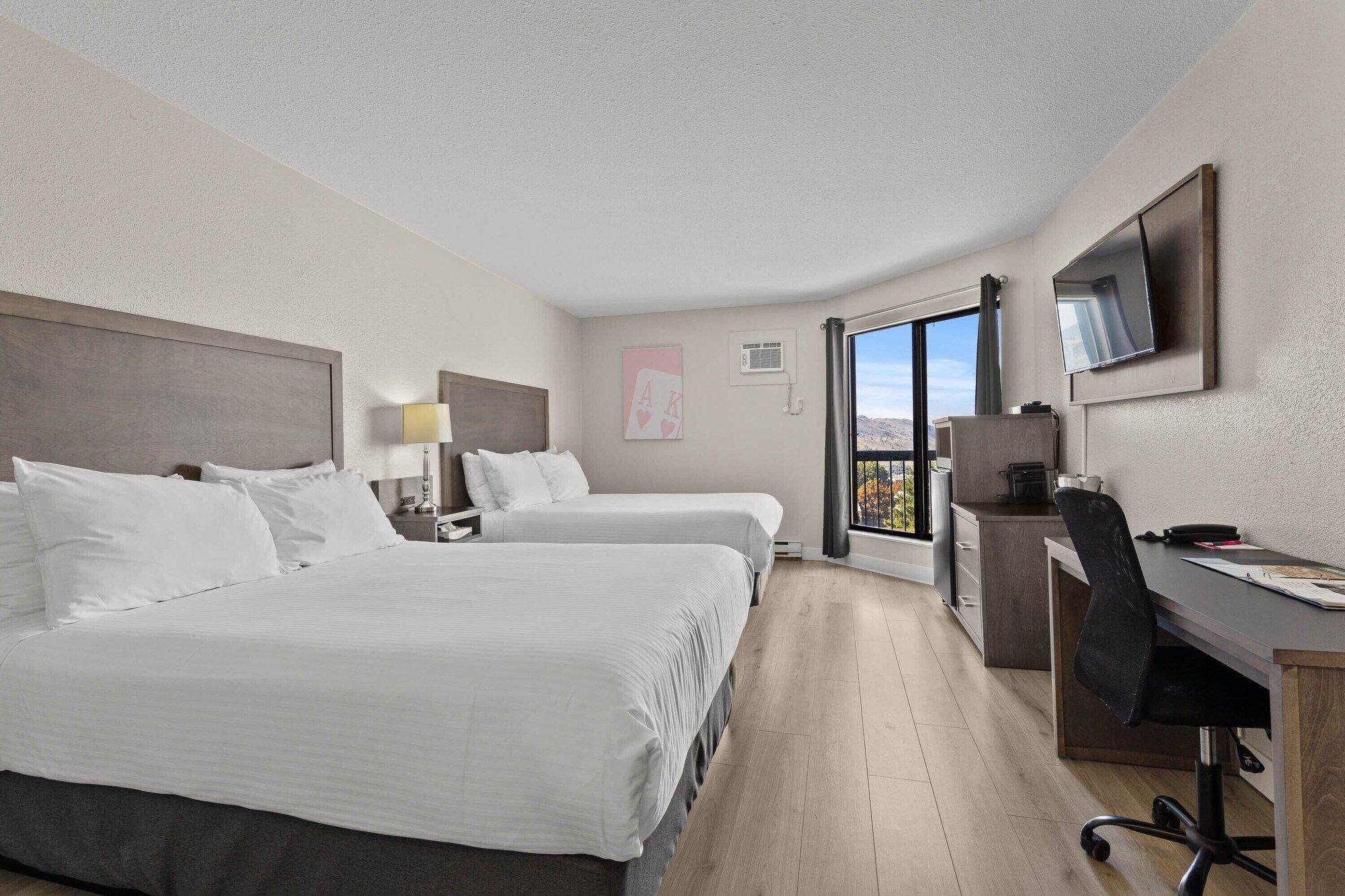 The Vista Inn - קאמלופס - חדר שינה