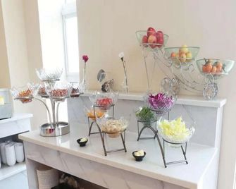 Lavande Hotels Tianjin Huaming Binhai International Airport - Tianjin - Prasmanan