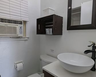 Squaw Valley Motel Room 4 - Squaw Valley (Fresno County)