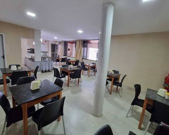 بوزادا أجواس دوراداس - أراكاجو - غرفة طعام