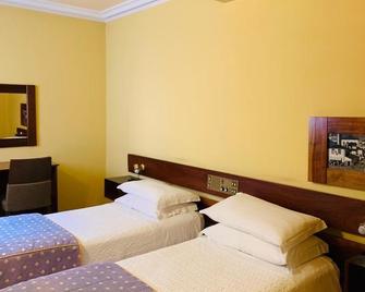 Hotel Valença Do Minho - Valença - Schlafzimmer