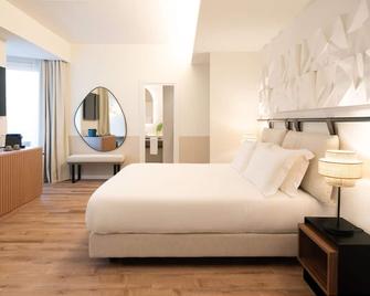 Hotel Delfino Taranto - Taranto - Phòng ngủ