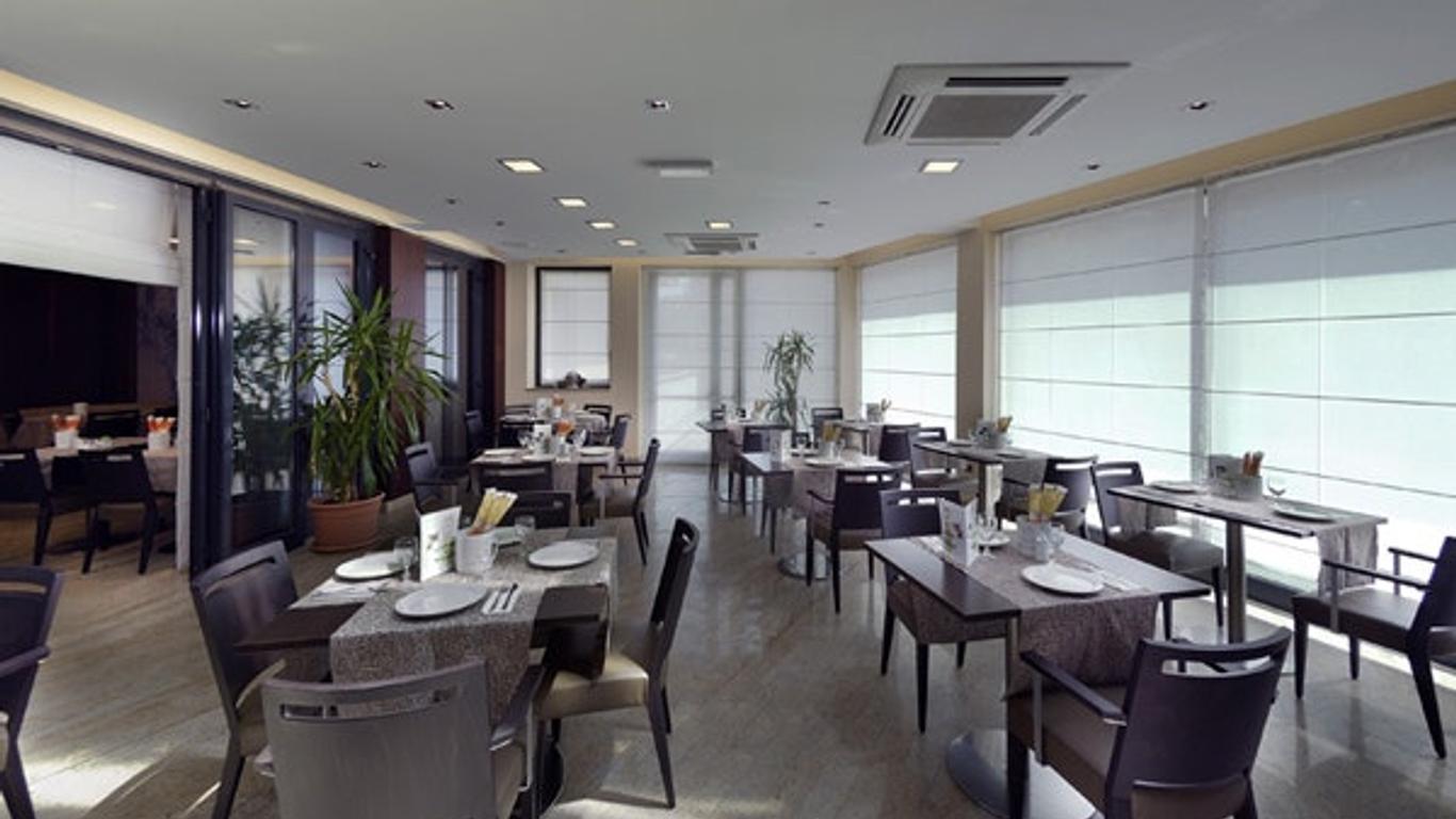 هوتل تيفاني