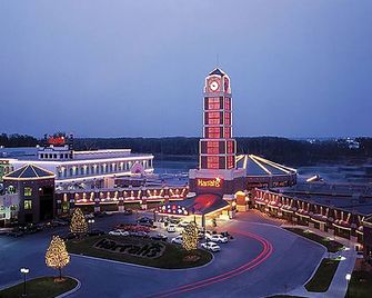 Harrah's Kansas City, A Caesars Destination - Kansas City - Outdoors view