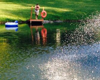 Davidson Family Farm vacation rental - Cambridge - Outdoors view