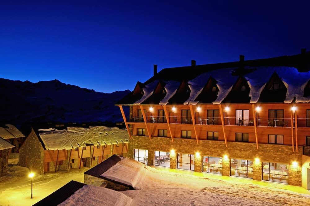 HG Alto Aragón - Formigal - Building