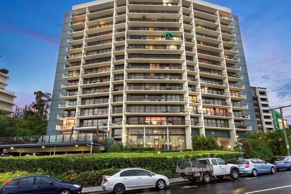 River Plaza Apartments - בריסביין - בניין