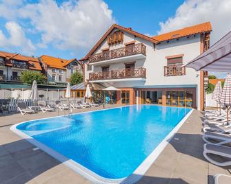 Hotel Kahlberg - Krynica Morska - Pool