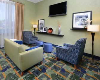 Hampton Inn High Point - Archdale - Sala de estar