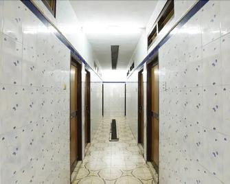Siu Mansion - Chennai - Hallway