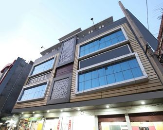 Hotel Krishna - Bathinda - Building