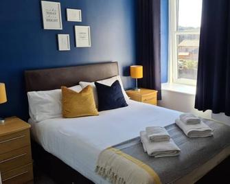 The Davron Hotel - Fraserburgh - Bedroom