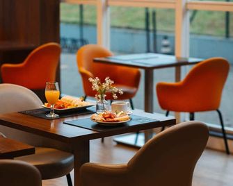 Hotel 10 Blumenau - Blumenau - Restaurante