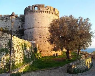 Ibiscus B&B - Castro