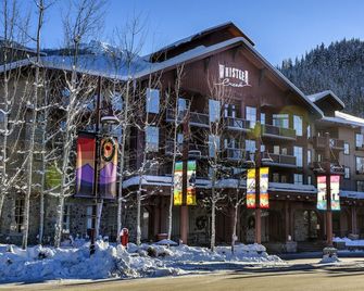 Lodging Ovations - Whistler - Building