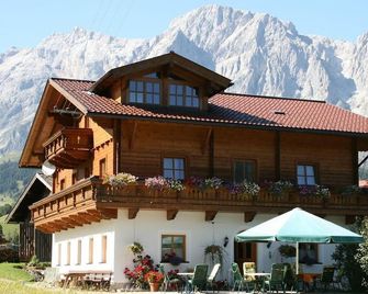 Double room with shower, WC - Reith-Gut - Mühlbach am Hochkönig - Gebouw