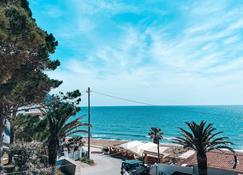 Azure Mare Studios - Agios Georgios Pagon - Beach