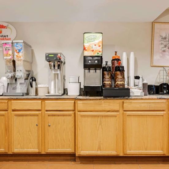 Super 8 by Wyndham Allentown