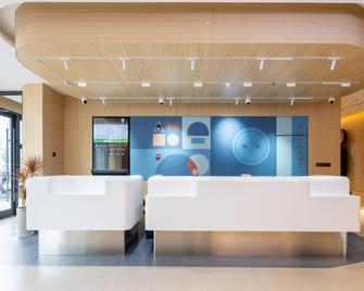 Home Inn Neo Xuzhou Yunlong Lake Renmin Square Metro Station - Xuzhou - Recepción