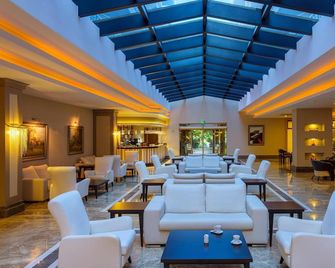 Aydinbey Famous Resort - Belek - Lobby