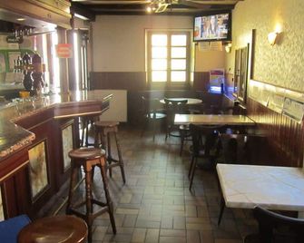 Hotel Restaurant Chez Valerie - Nambsheim - Бар