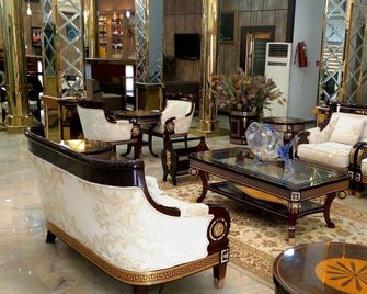 Immaculate Diamond Hotels & Apartments - Abuja - Lounge